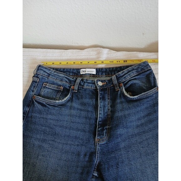 Zara Sz 8 Jeans High Rise Straight Leg High Waist Relax Light Wash Denim Raw Hem - Picture 11 of 14